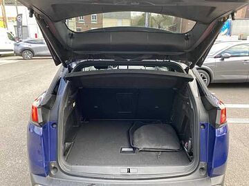 Peugeot 3008 1.5 BlueHDi 130ch S&S GT Line Bleu Magnetic (M)