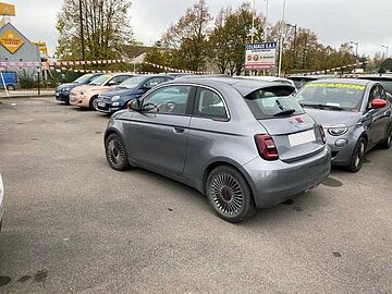 Fiat 500e berline my22 serie 1 step 2 500 e 95 ch GRIS CLAIR