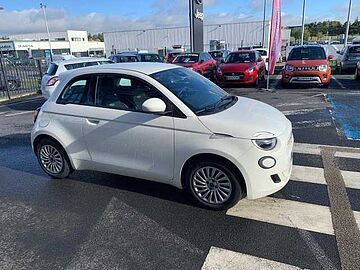 Fiat 500e berline my22 serie 1 step 2 500 e 95 ch BLANC