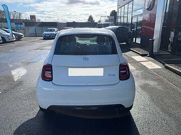 Fiat 500e berline my22 serie 1 step 2 500 e 95 ch BLANC