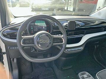 Fiat 500e berline my22 serie 1 step 2 500 e 95 ch BLANC