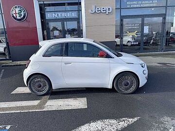 Fiat 500e berline my22 serie 1 step 2 500 e 95 ch BLANC
