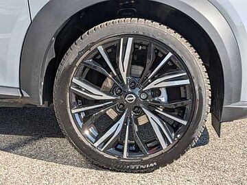 Nissan Juke 1.6 Hybrid 143ch N-Design 2023 Gris Argile+Toit Noir Métallisé