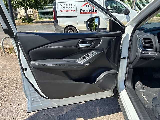 Nissan QASHQAI 2021 Qashqai Mild Hybrid 158 ch Xtronic Blanc