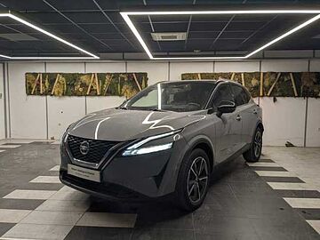 Nissan Qashqai 1.3 Mild Hybrid 158ch Tekna Xtronic Xfub-gris argile toit et retro noir