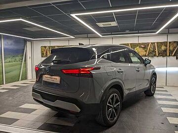 Nissan Qashqai 1.3 Mild Hybrid 158ch Tekna Xtronic Xfub-gris argile toit et retro noir