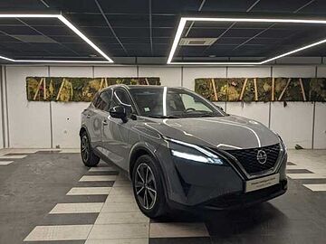 Nissan Qashqai 1.3 Mild Hybrid 158ch Tekna Xtronic Xfub-gris argile toit et retro noir