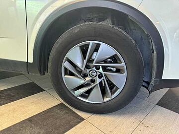 Nissan Qashqai 1.3 Mild Hybrid 140ch Acenta Qabg-blanc lunaire-met