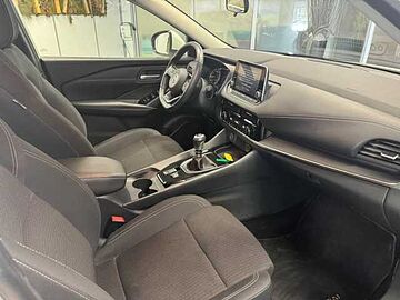 Nissan Qashqai 1.3 Mild Hybrid 140ch Acenta Qabg-blanc lunaire-met