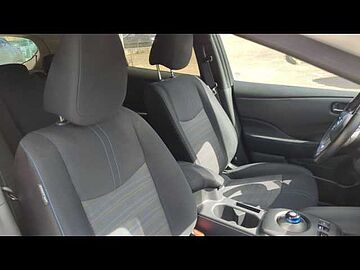 Nissan Leaf 217ch e+ 62kWh Acenta 21.5 Blanc arctique