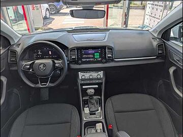 SKODA Karoq 1.5 TSI ACT 150ch Style DSG7 Blanc Lune métallisée