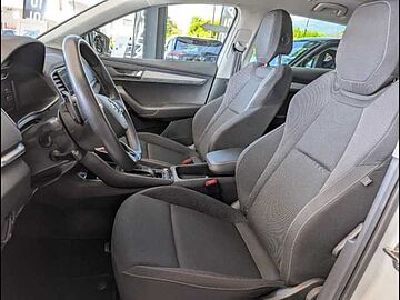 SKODA Karoq 1.5 TSI ACT 150ch Style DSG7 Blanc Lune métallisée