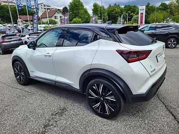 Nissan Juke 1.6 Hybrid 143ch N-Design 2023 Blanc Lunaire+Toit Noir Métallisé