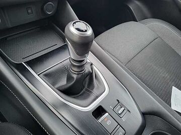 Nissan Qashqai 1.3 Mild Hybrid 140ch N-Style Rouge Fuji Toit Noir