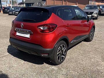 Renault Captur 0.9 TCe 90ch Stop&Start energy Intens Euro6 114g 2016 Rouge Flamme / Toit Noir Etoilé